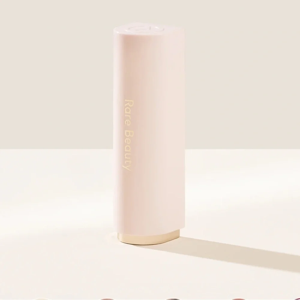 Rare Beauty Kind Words Matte Lipstick in Fun = a neutral mauve 💋